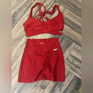 Red bombshell sportswear set